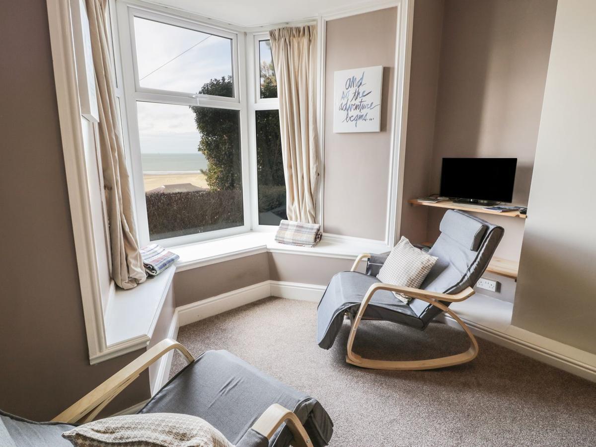 Seaview Apartment 바머스 외부 사진